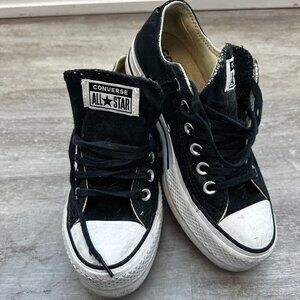 Converse Chuck Taylor All Star Lift Low Top Size 6 Women's